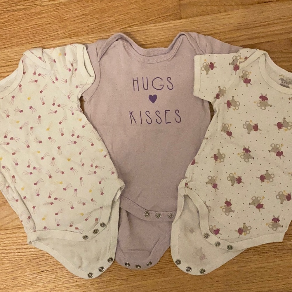 Set of 3 Onesie Lot